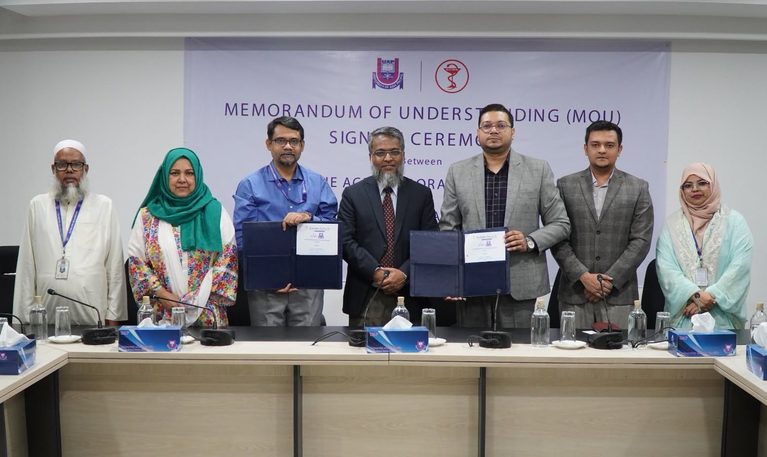 University of Asia Pacific's School of Pharmacy has signed a Memorandum of Understanding (MoU) with The ACME Laboratories Ltd